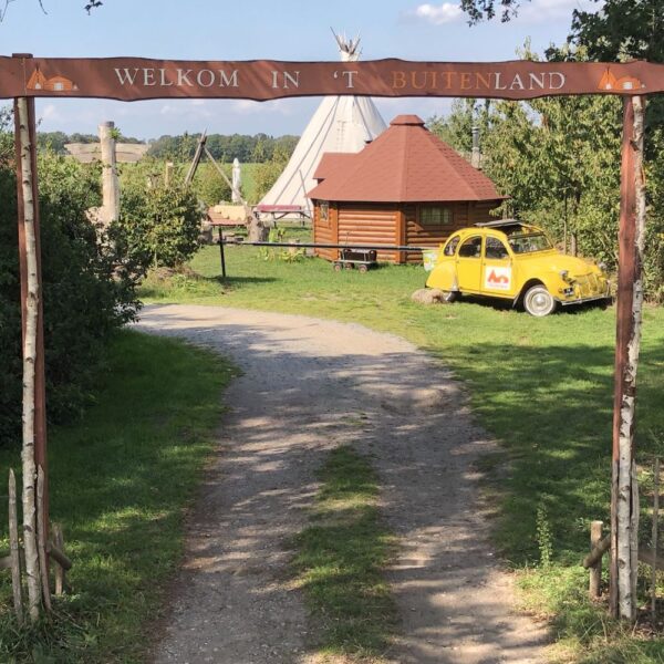 Lelijk geel eendje voor een Finse Kota, een bijzonder weekendje weg