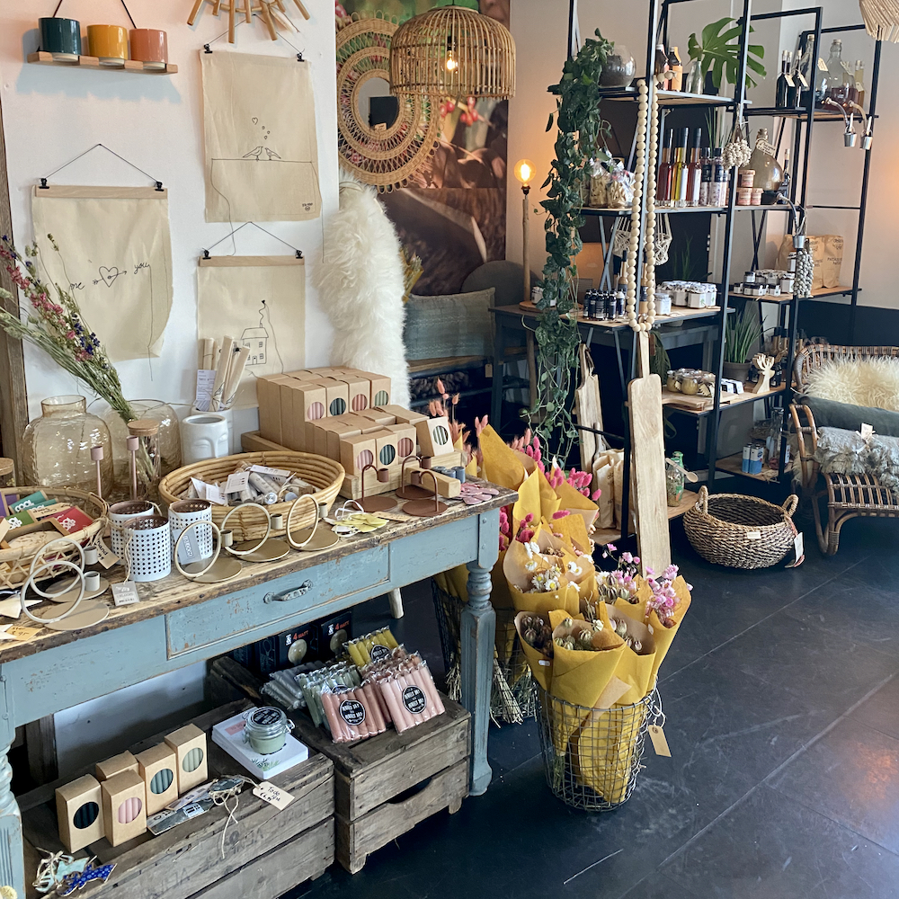 Woonaccessoires en hebbedingen in de lunchwinkel in Bennekom