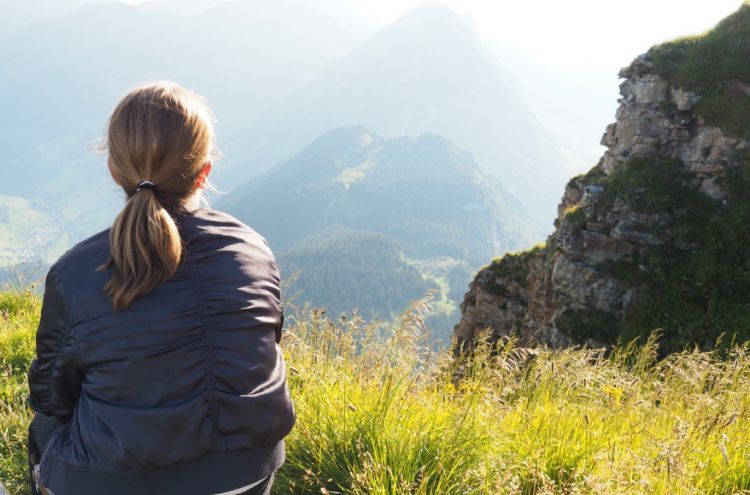 Wm9uc29uZGVyZ2FuZyBEaWVkYW1za29wZg==