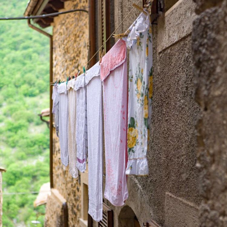 SW4gZGUgQWJydXp6ZW4=