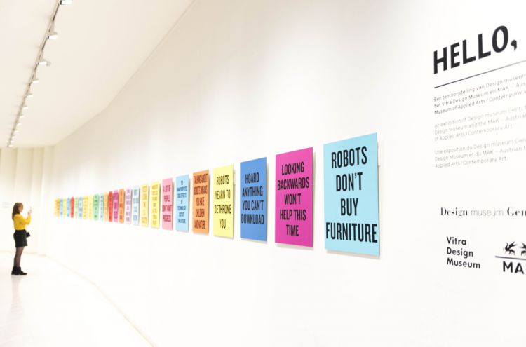 SGVsbG8gUm9ib3QgSGFsIDE=