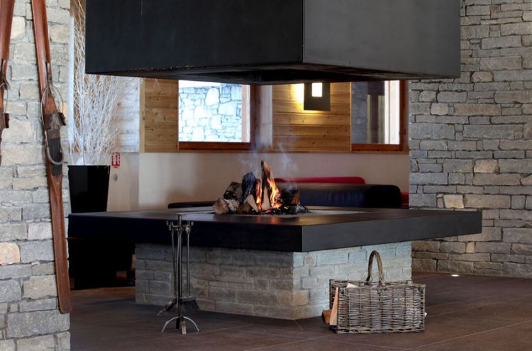 TGVzIE1lbnVpcmVzIE1vbnQgVmFsbG9uIGhhYXJk