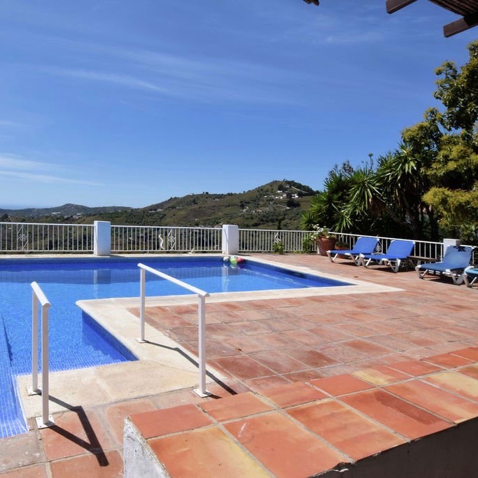 Zwembad bij het vakantiehuis in Andalusië