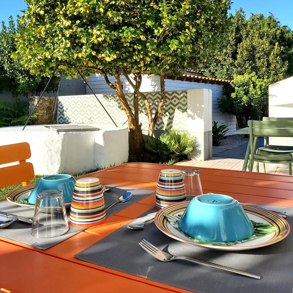 Ontbijttafel bij de B&B in Portugal