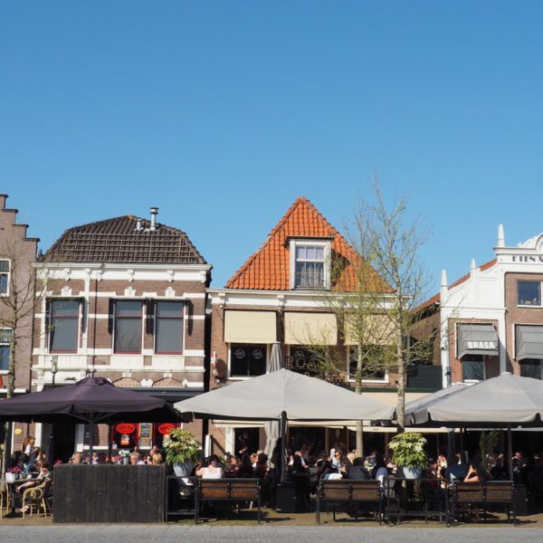 Rijtje met restaurants in Purmerend
