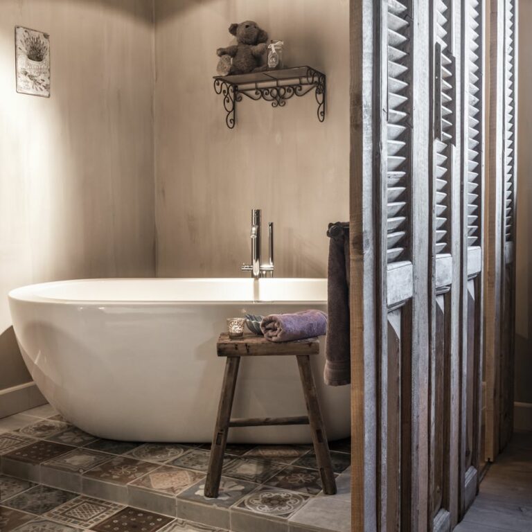 Vrijstaand bad in een B&B kamer