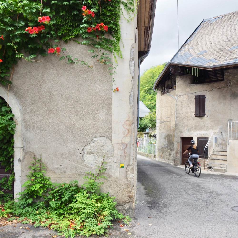 Per e-bike langs eeuwenoude dorpjes