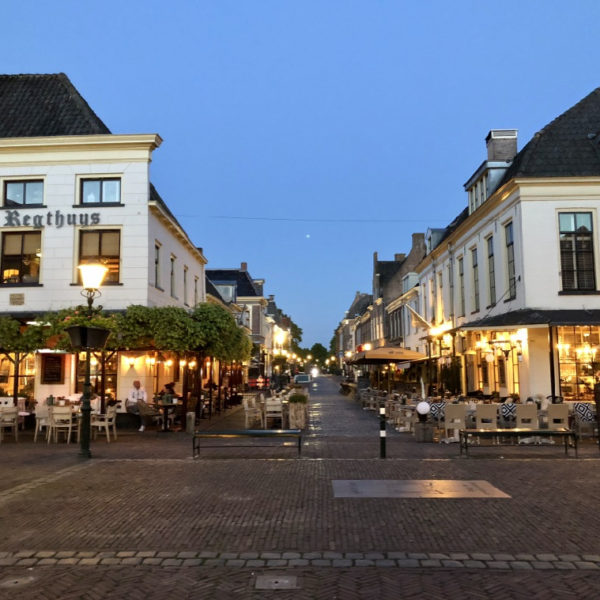 Elburg by night