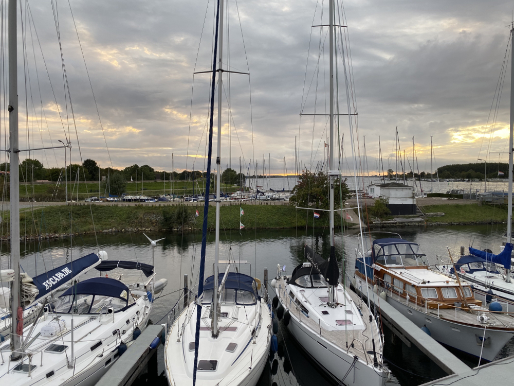 Zeilboten in de haven