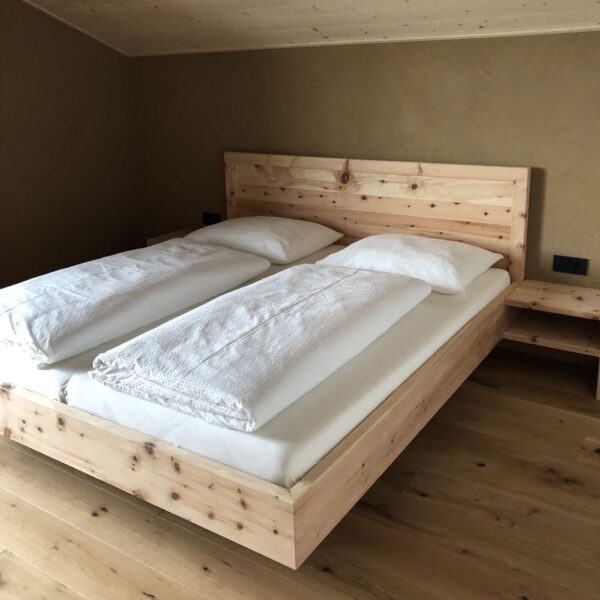 Oostenrijks opgemaakt bed