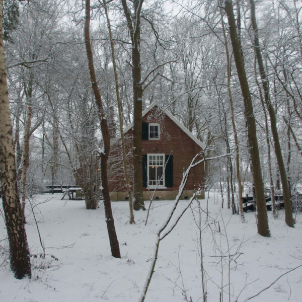 Vakantiehuis in winterlandschap