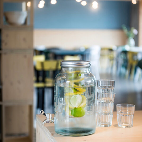 Water met limoen