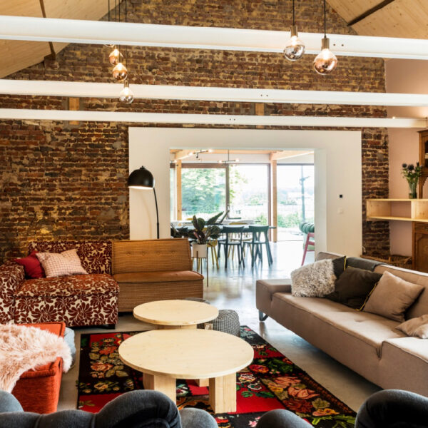 Ruime zithoek met plaats voor de hele groep