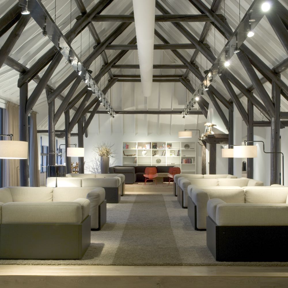 Grote lobby van een hotel