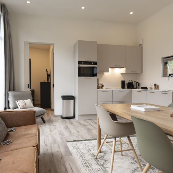 Eethoek in vakantievilla met luxe uitstraling