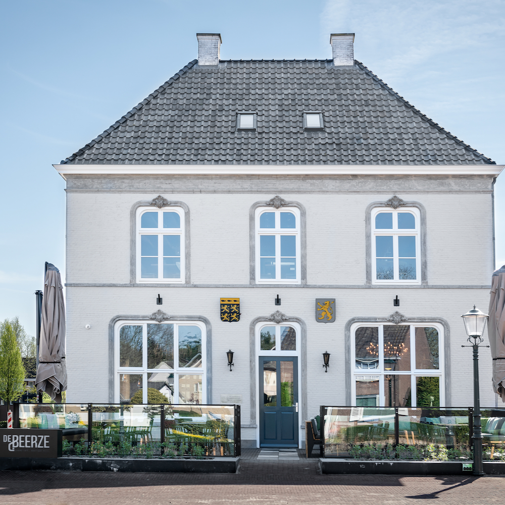 Het karakteristieke pand van Hotel de Beerze in Brabant