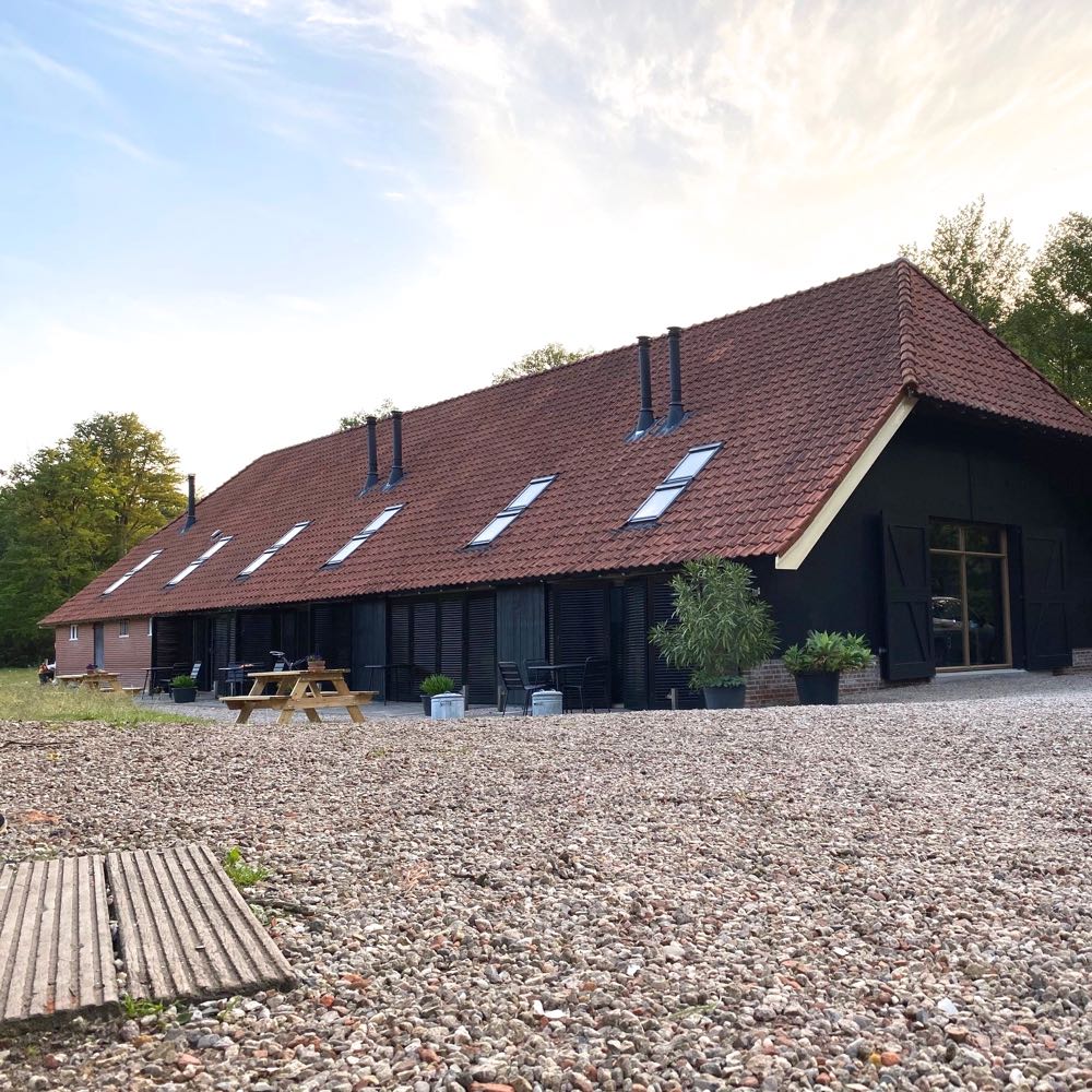 Schuur met vakantiewoningen in Twente