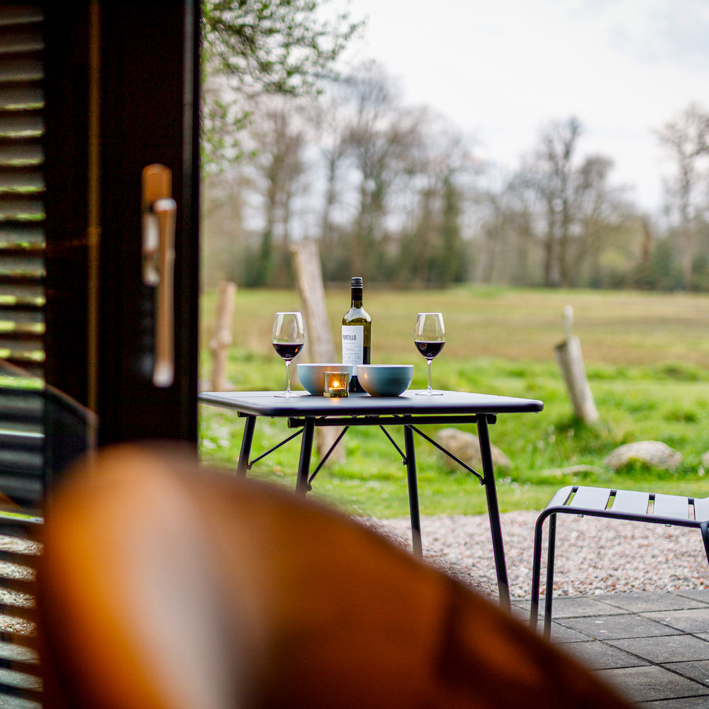 Genieten van de ruimte en de natuur vanuit de vakantielodge op Landgoed Twickel