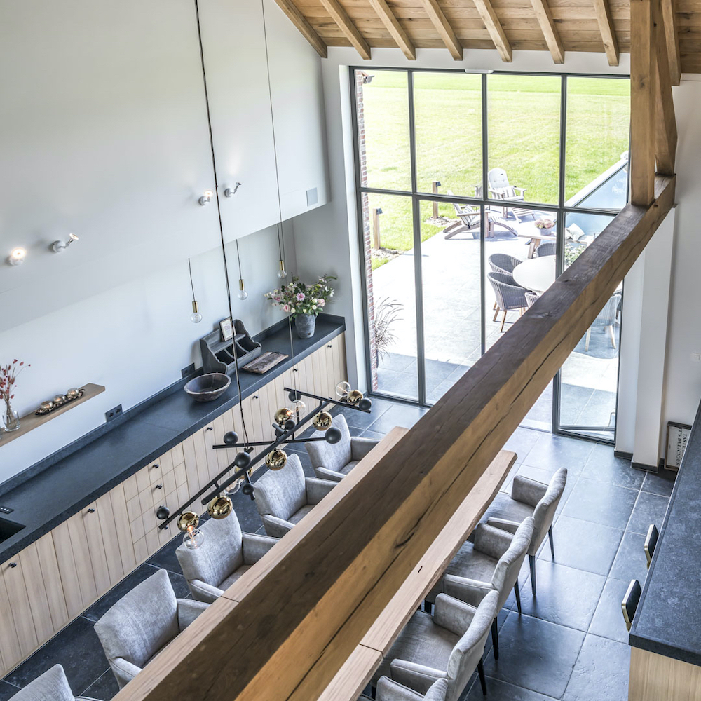 Zicht op de orangerie vanaf de vide