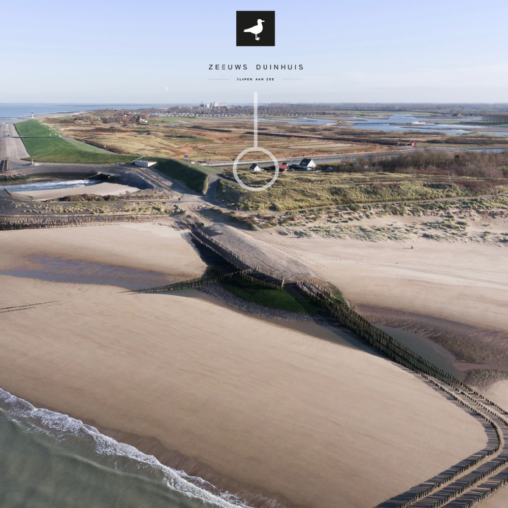 Zeeuws Duinhuis ligt aan de duinopgang in Zeeland