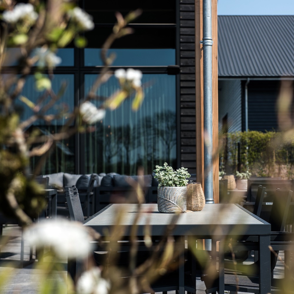 Terras bij de hotelkamer