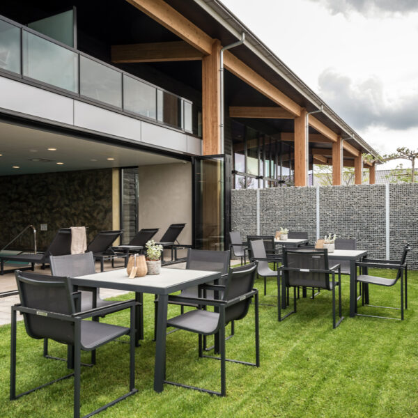 Terras bij de wellness in het hotel