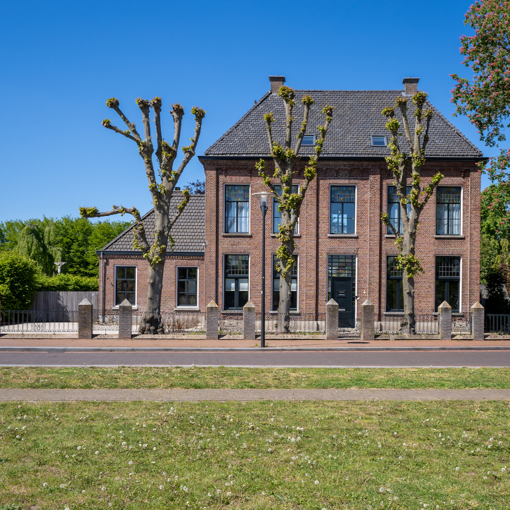 Voorkant hotel in Riethoven