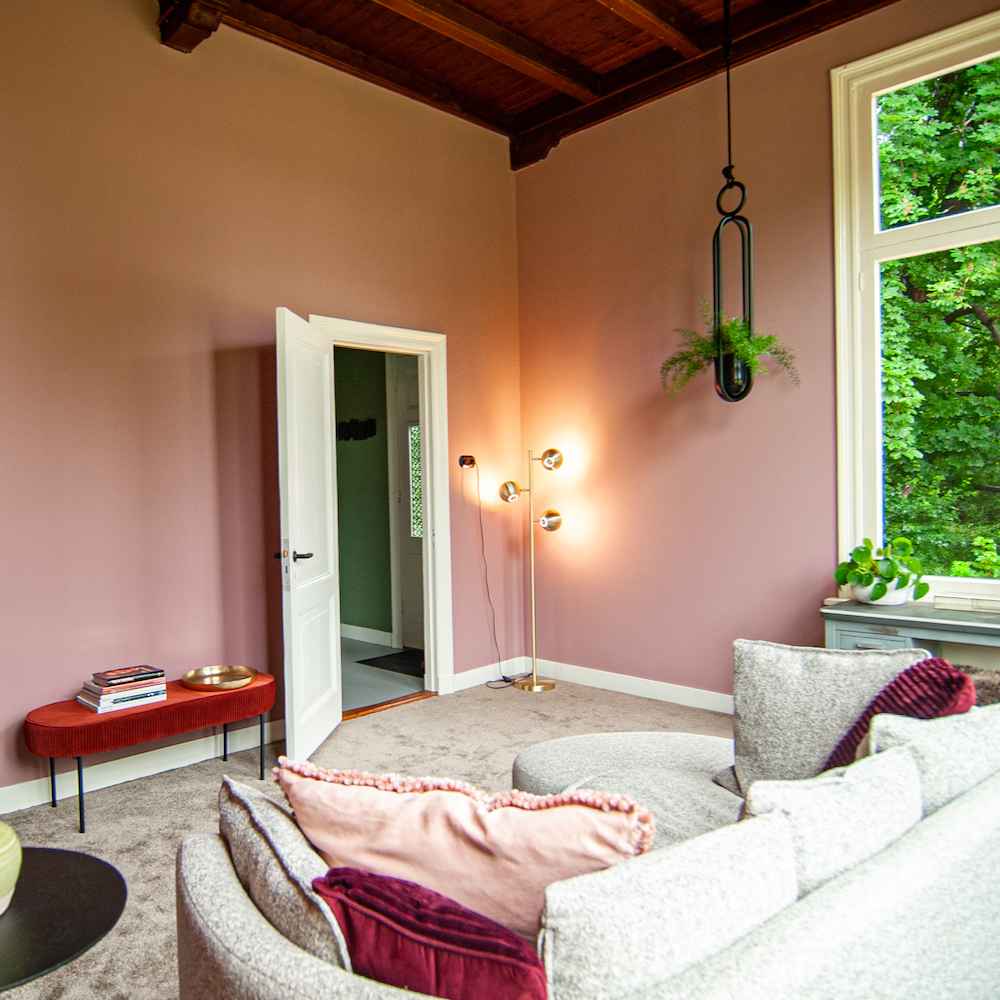 Unieke accommodatie weekendje weg zitkamer