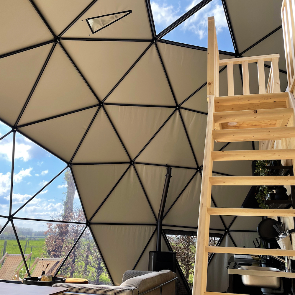 Bijzonder overnachten in een dome