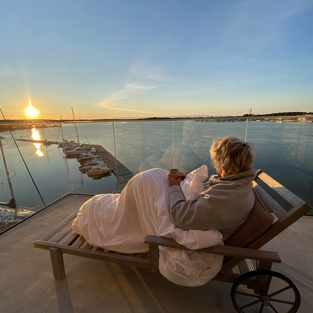 Genietmomentje met uitzicht op de haven van Västervik