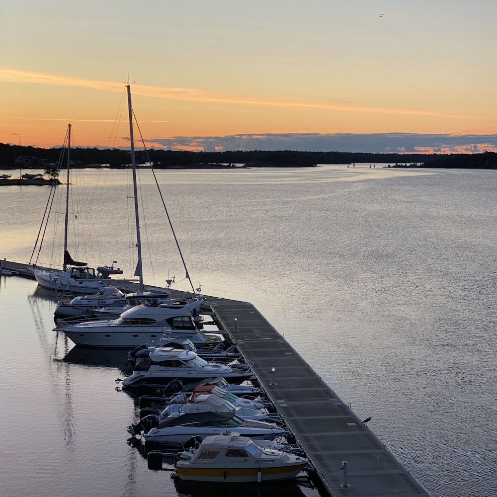 Zonsopgang bij de haven van Västervik