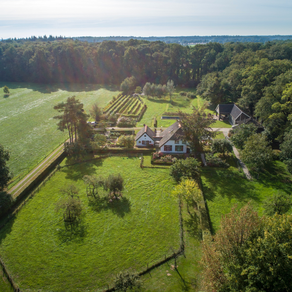 Overzichtsfoto van Hoeve in het Sterrebos Empe