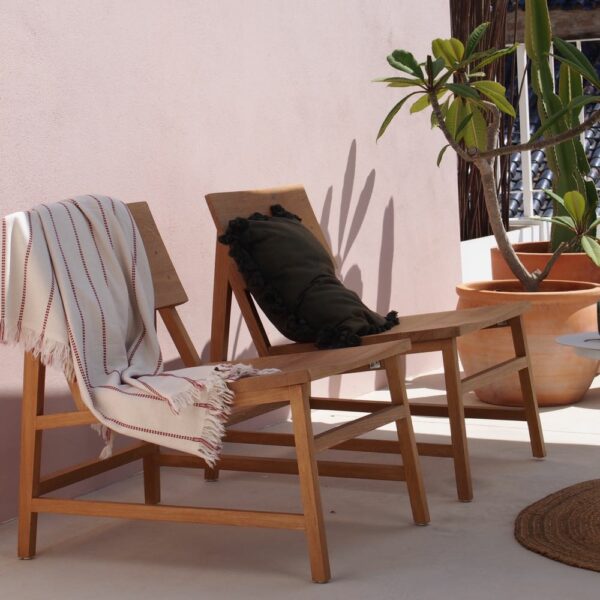 Relaxen op loungestoelen tijdens je vakantie in Malaga