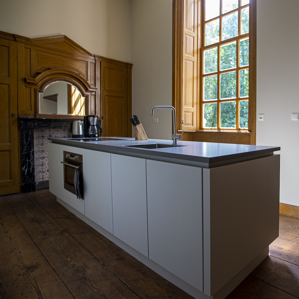 Kookeiland in het suiteappartement in het kasteel