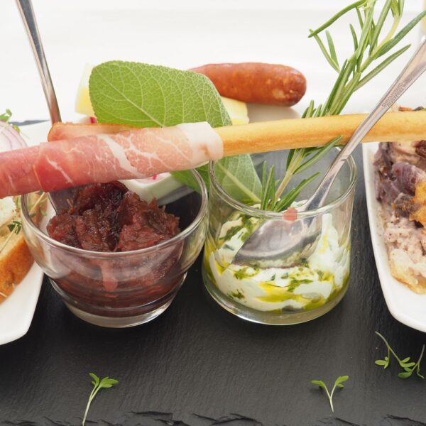 Tapas mit allerlei Köstlichkeiten