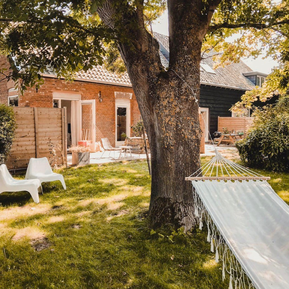 Im Garten des B&B mit Hängematte