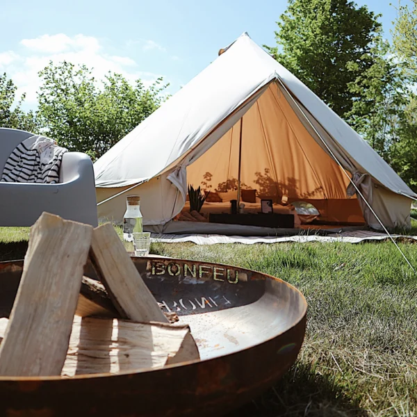 REBL Outdoor - Glamping in Glockenzelten