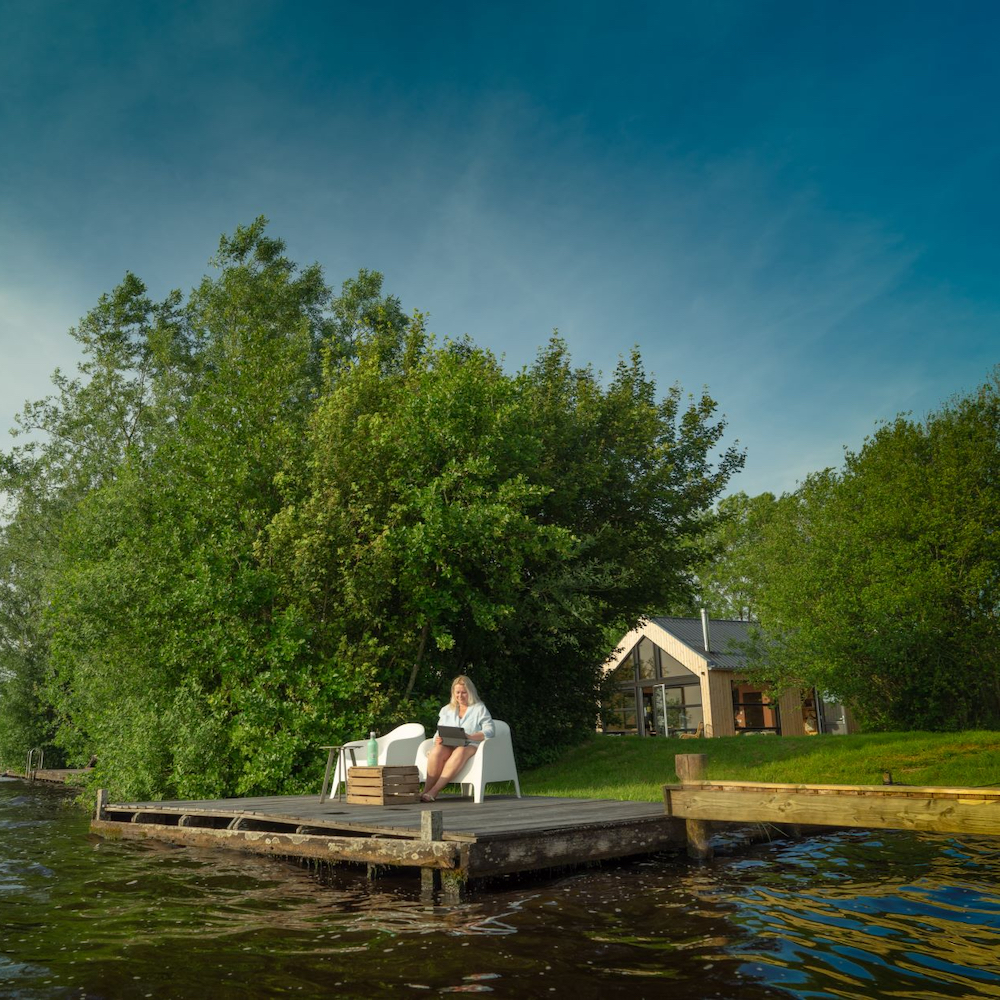 Arbeiten im Hafengebiet von Friesland.