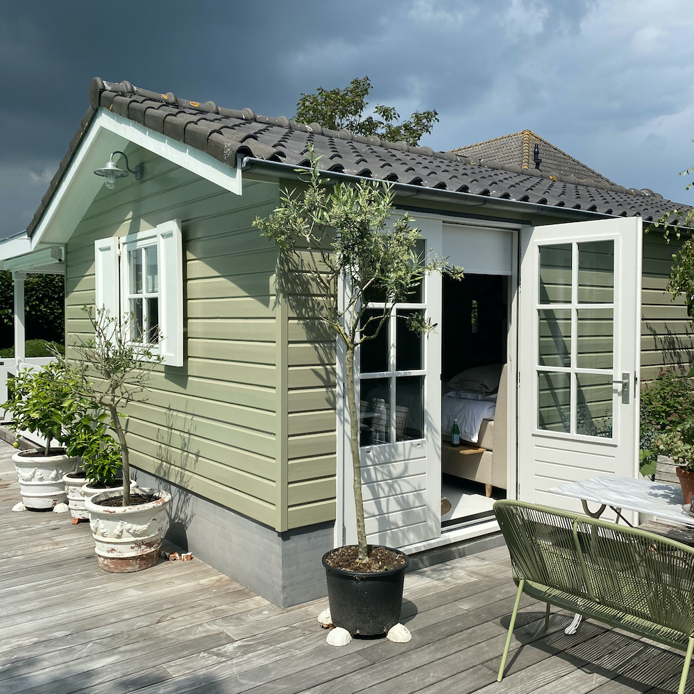 Grünes Gartenhaus als B&B in Middelburg