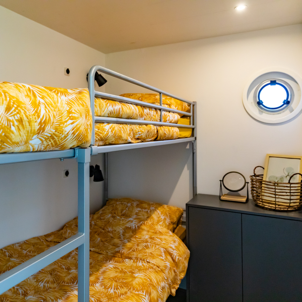 Etagenbett im Segelferienhaus