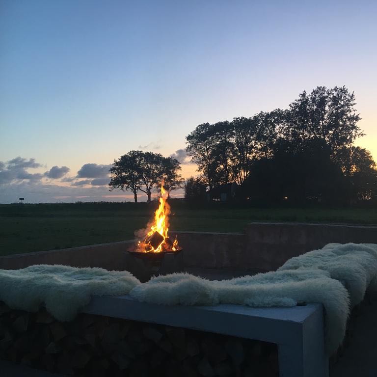 Entspannen am Lagerfeuer in Friesland