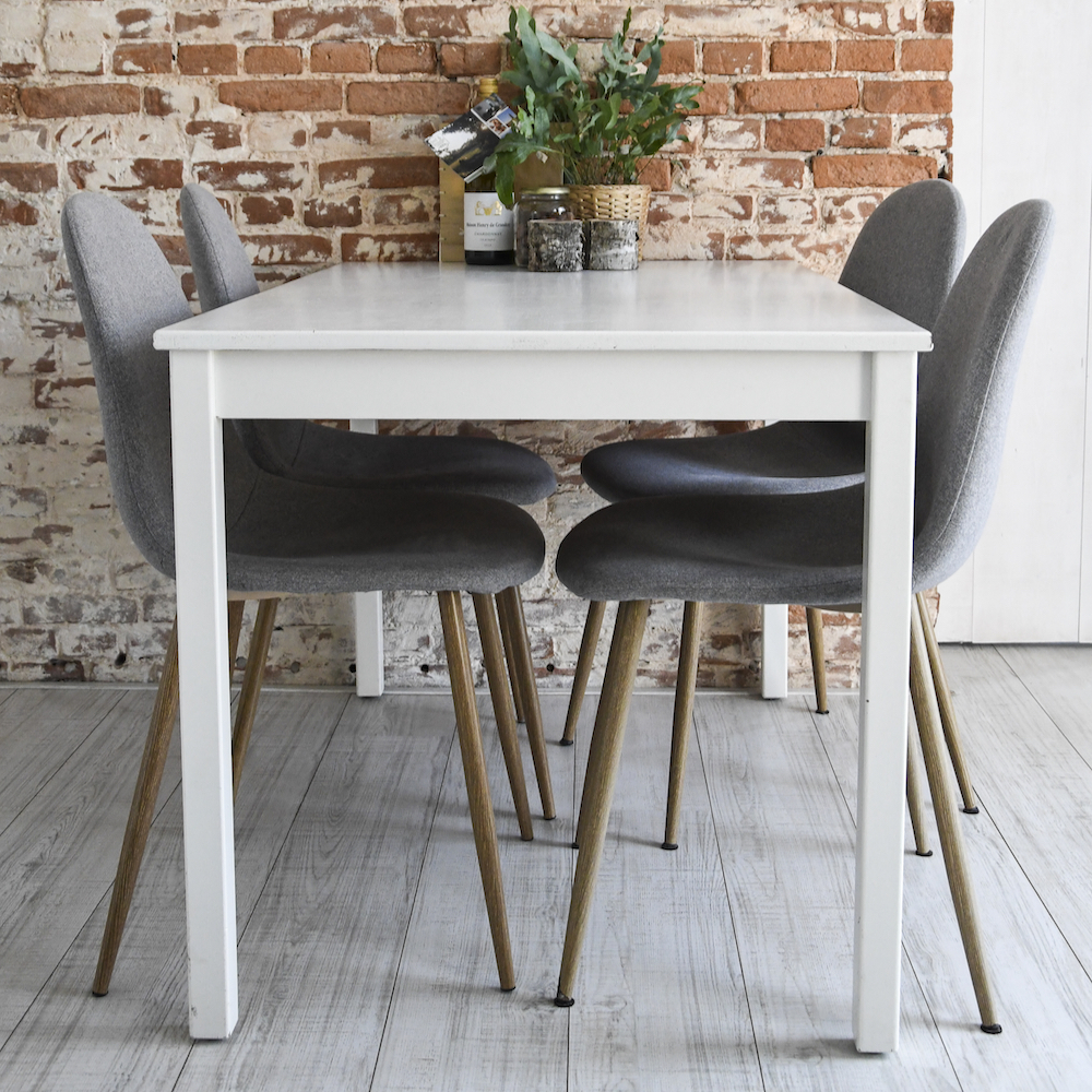 Esstisch in Haus 2 des B&B in Südholland