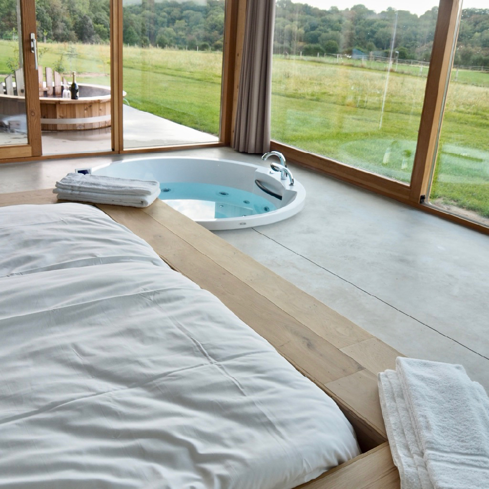 Ein luxuriöses Ferienhaus mit Whirlpool und Whirlpool