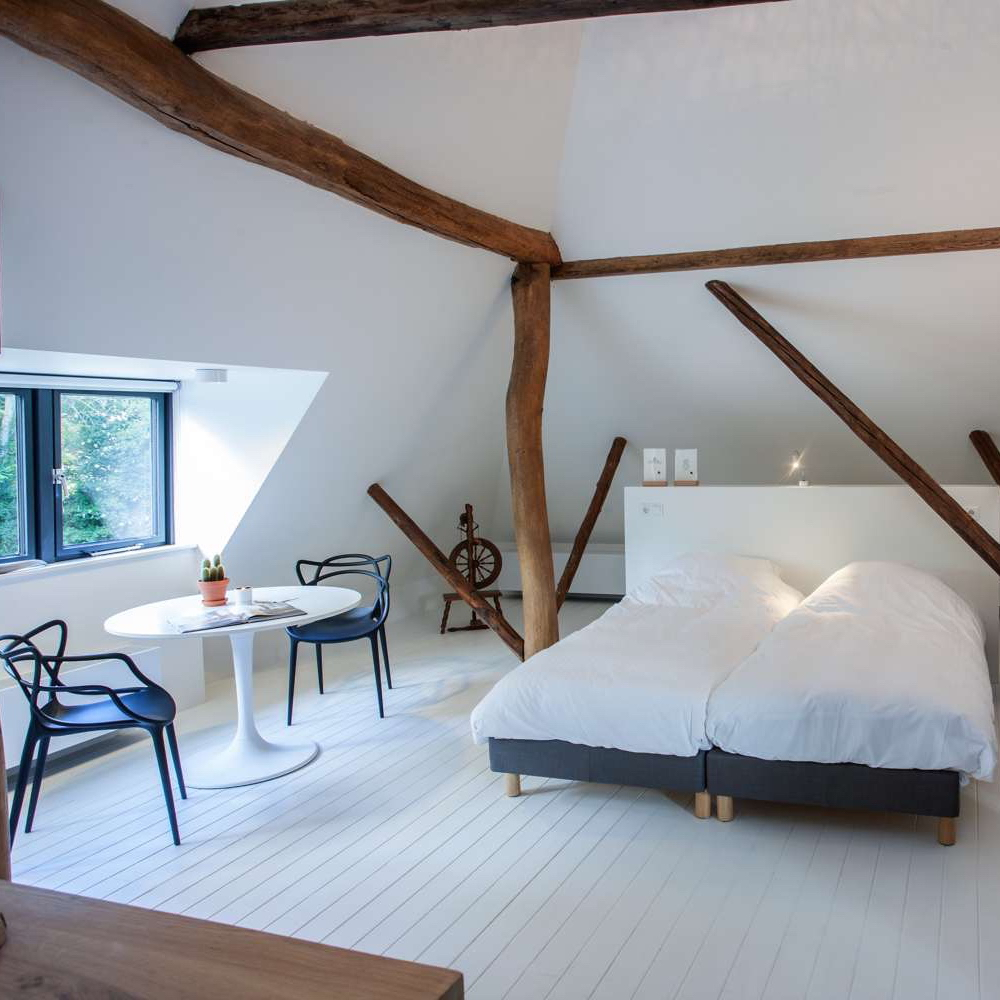 Space B&B Zimmer in Heerenveen bei Uitgerust voor Zaken