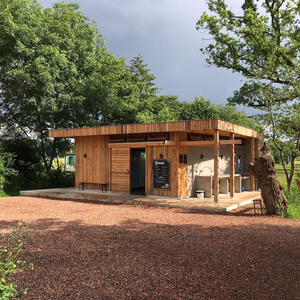 Moderne Sanitäranlagen auf dem Campingplatz