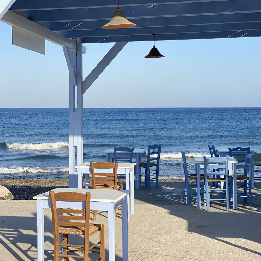Authentisches griechisches Restaurant am Meer