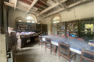Interior of the Khalikdina Library c Numaish
