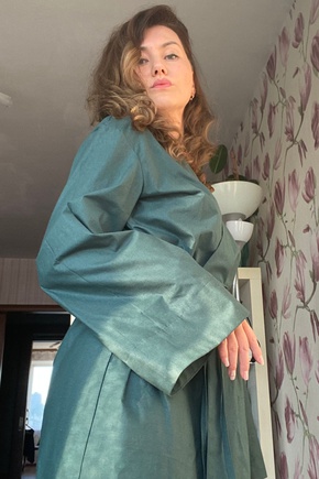 Стильное платье на запах