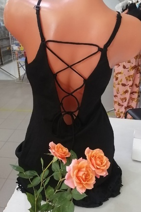 Льняное черное платье