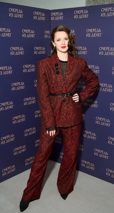 Идеальная талия в этом жакете